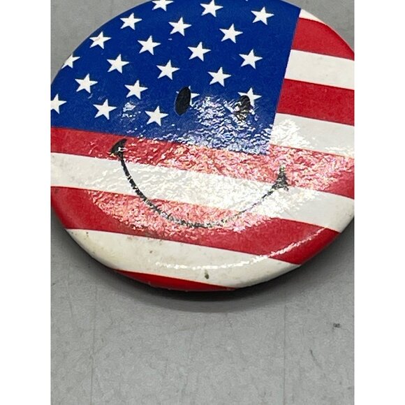 set of 2 American flag smile face red white blue pins without pin back  READ - Picture 2 of 5